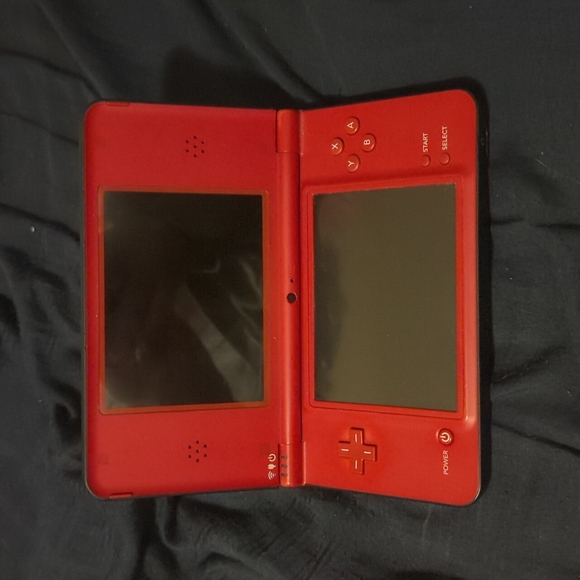 Nintendo DSI XL 25th anniversary - Picture 2 of 4